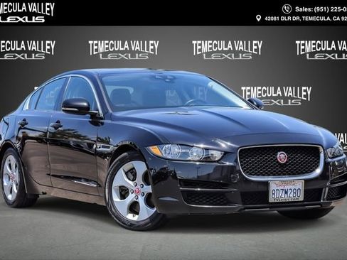 Used 2018 Jaguar XE RWD image 1