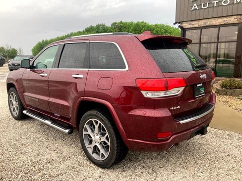 Used 2021 Jeep Grand Cherokee Overland AWD/4WD image 5