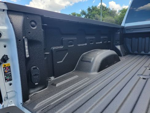 Used 2026 Chevrolet Silverado 2500 LTZ w/ LTZ Plus Package AWD/4WD image 10