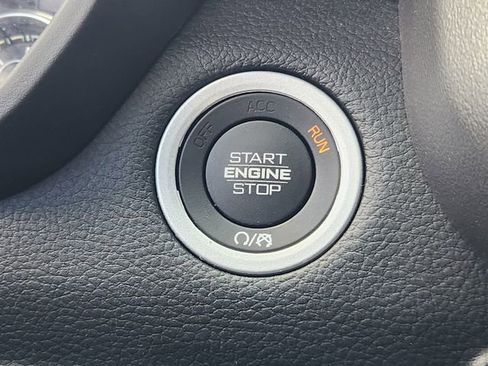 Used 2023 RAM 1500 Laramie image 21