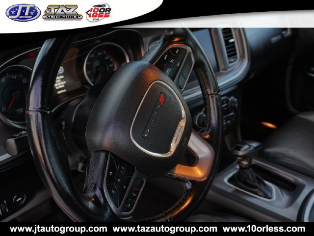 Used 2022 Dodge Charger SXT w/ Plus Group RWD image 15