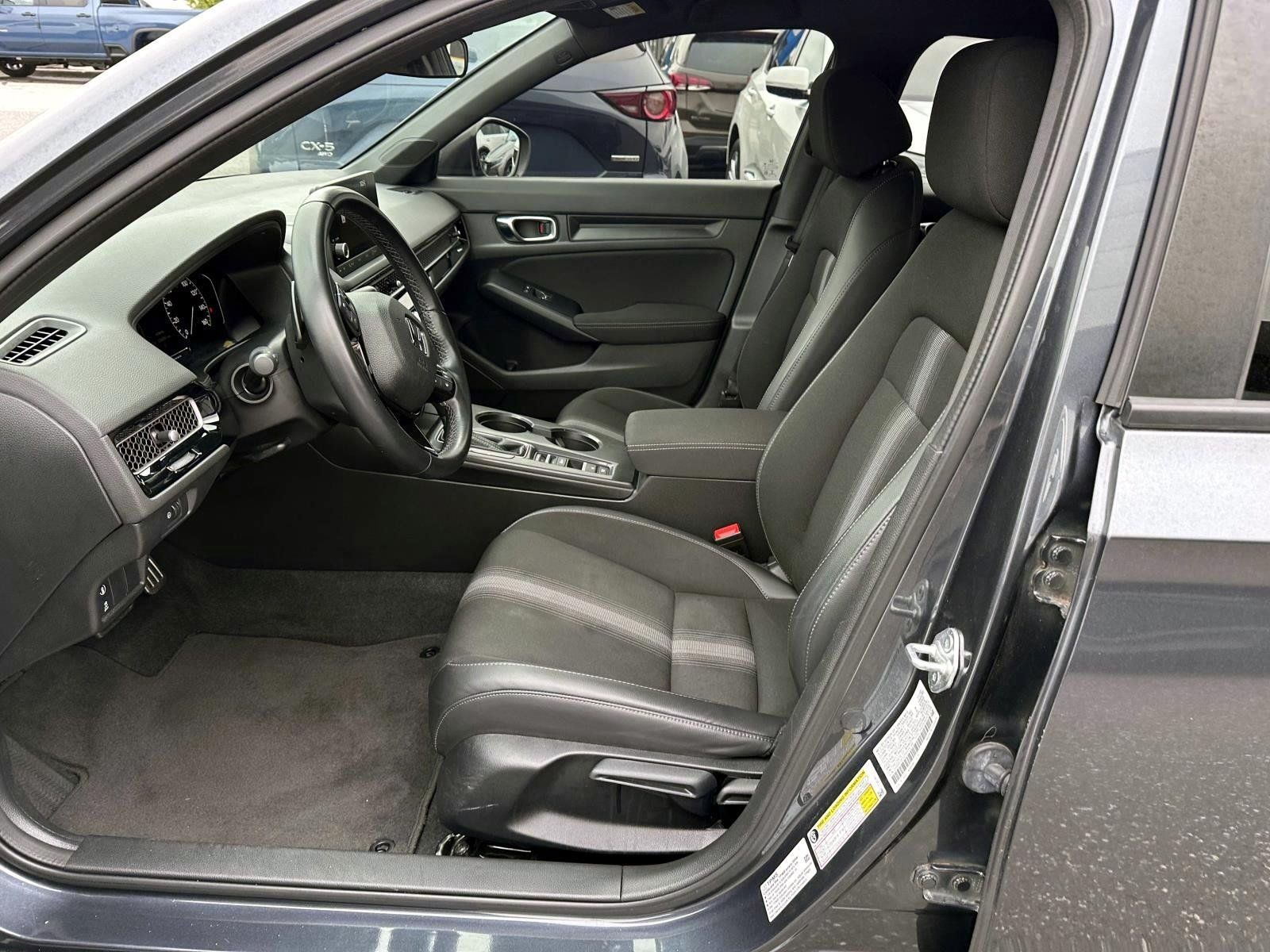 Used 2023 Honda Civic Sport image 11