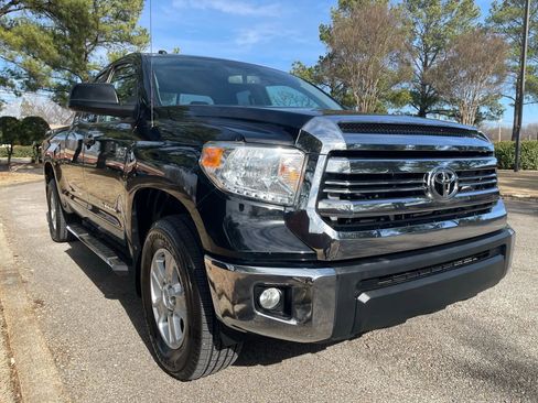 Used 2016 Toyota Tundra SR5 image 6