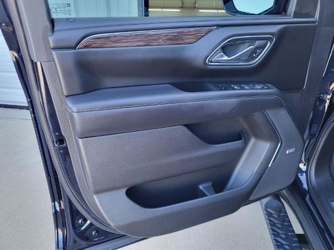 Used 2022 Chevrolet Tahoe Z71 w/ Luxury Package image 15