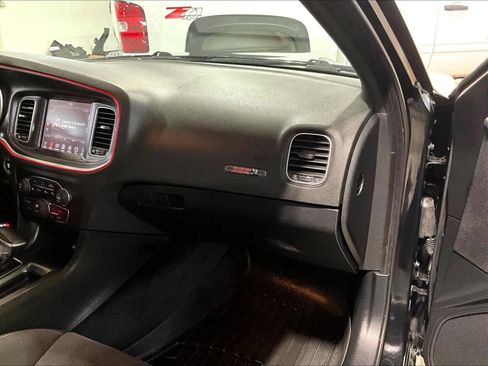 Used 2015 Dodge Charger R/T Scat Pack w/ Technology Group image 13