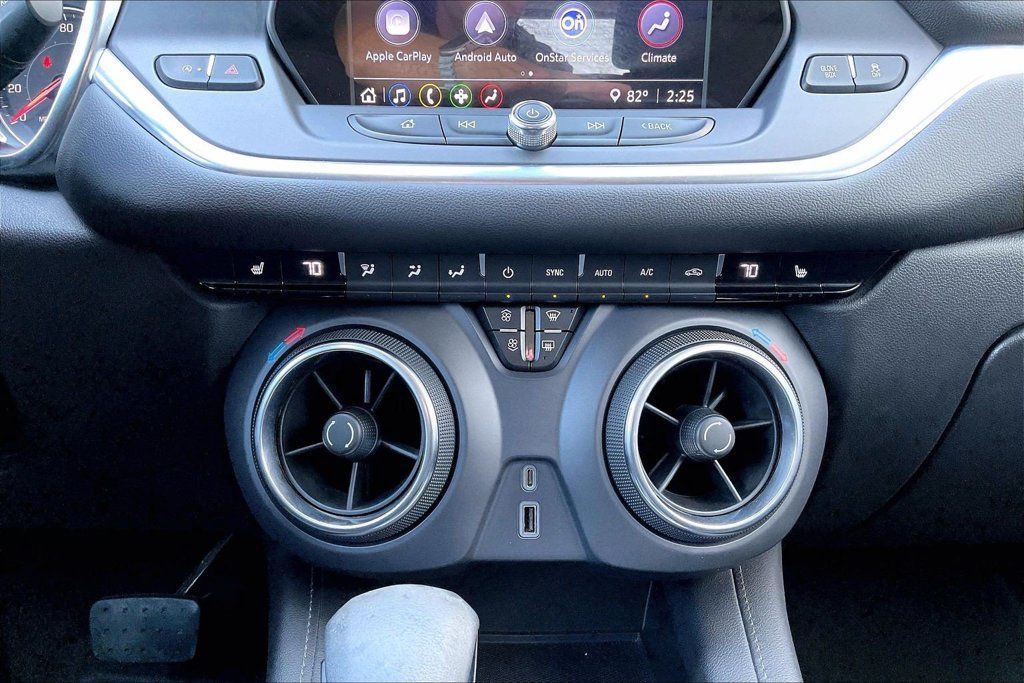 Used 2021 Chevrolet Blazer LT FWD image 31