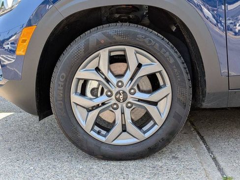 Certified 2025 Kia Seltos LX AWD/4WD image 26