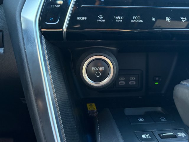 Certified 2023 Toyota Venza Limited AWD/4WD image 30