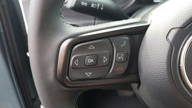 Used 2026 Jeep Wrangler Unlimited Rubicon AWD/4WD image 10