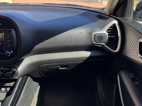 Used 2023 Kia Soul LX FWD image 21