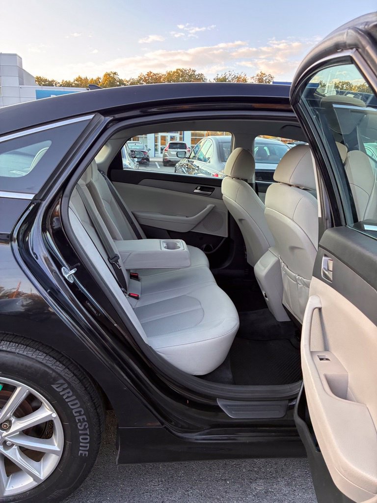 Used 2018 Hyundai Sonata SE FWD image 22