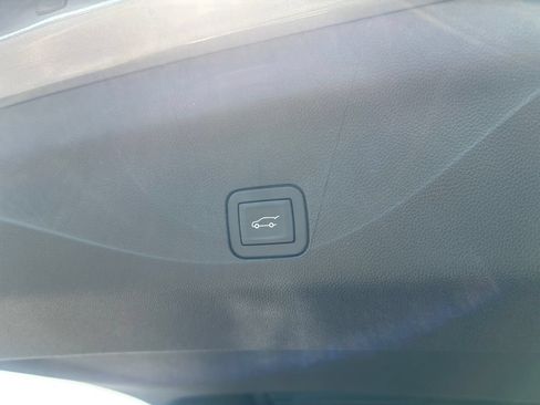 New 2026 GMC Yukon Denali Ultimate AWD/4WD image 38