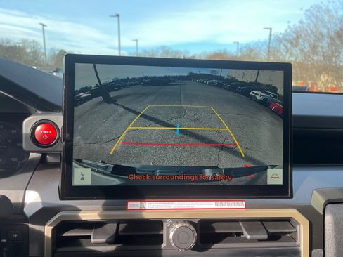 Certified 2026 Toyota Tacoma TRD Off-Road w/ TRD Off Road Upgrade Package image 18