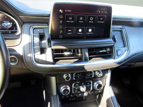 Used 2023 GMC Yukon SLT image 24