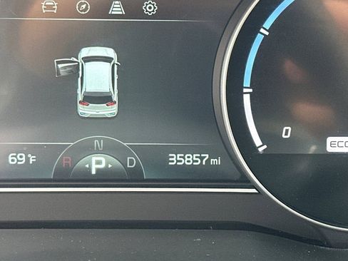 Used 2022 Kia Niro EX Premium image 27
