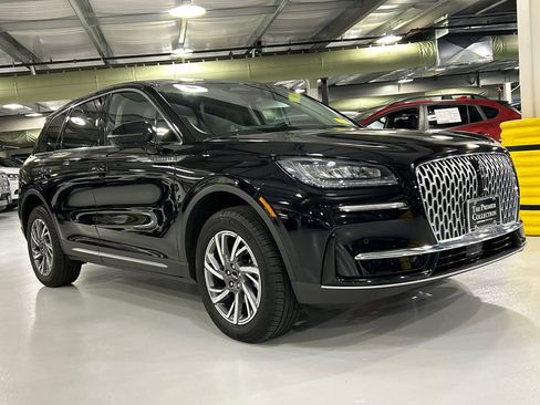 Used 2023 Lincoln Corsair AWD w/ Equipment Group 101A image 1