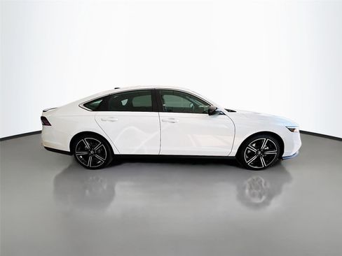 New 2025 Honda Accord Sport image 39