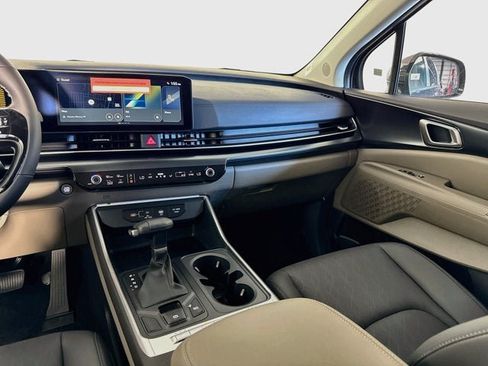 New 2027 Kia Carnival FWD image 23