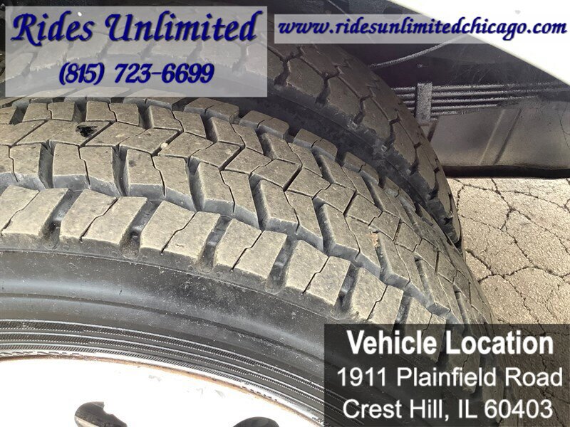 Used 2001 Ford F550 2WD Regular Cab Super Duty image 40