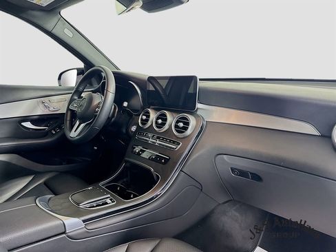 Used 2022 Mercedes-Benz GLC 300 GLC 300 image 35