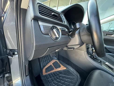 Used 2018 Volkswagen Passat 2.0T SE FWD image 12