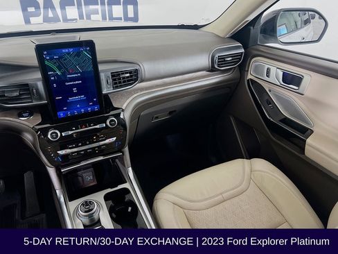 Used 2023 Ford Explorer Platinum w/ Technology Package AWD/4WD image 30