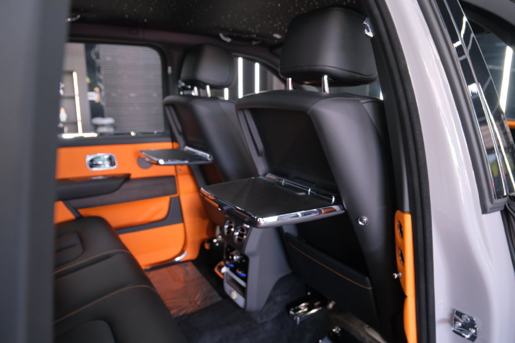 Used 2027 Rolls-Royce Cullinan AWD/4WD image 14