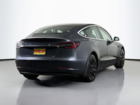 Used 2018 Tesla Model 3 Long Range RWD image 7