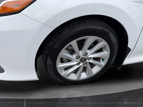 Used 2024 Toyota Camry LE FWD image 11