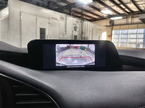 Used 2022 MAZDA MAZDA3 s image 28