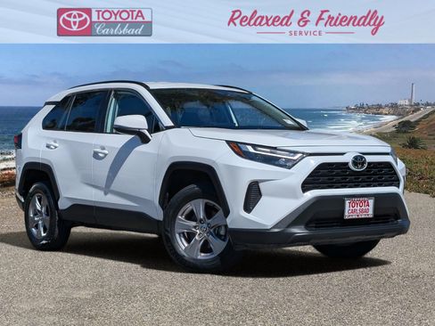 Used 2025 Toyota RAV4 XLE FWD image 1