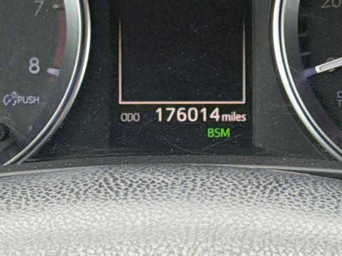 Used 2018 Toyota Highlander Limited AWD/4WD image 20