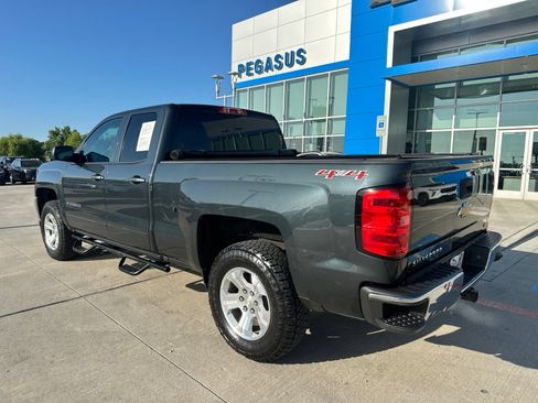 Used 2017 Chevrolet Silverado 1500 LT w/ All Star Edition AWD/4WD image 5