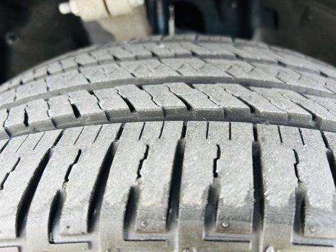 Used 2023 Jeep Grand Cherokee Altitude image 41