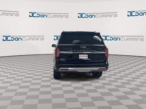 Used 2024 Ford Expedition Limited image 7