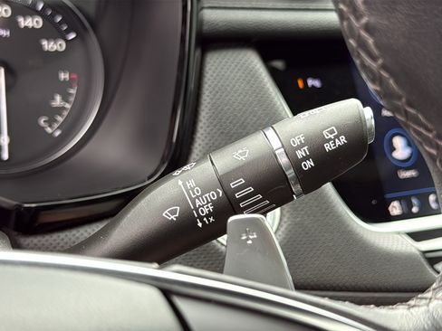 Certified 2024 Cadillac XT5 Sportv w/ Technology Package image 20