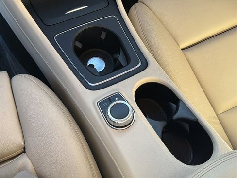 Used 2017 Mercedes-Benz GLA 250 GLA 250 image 21