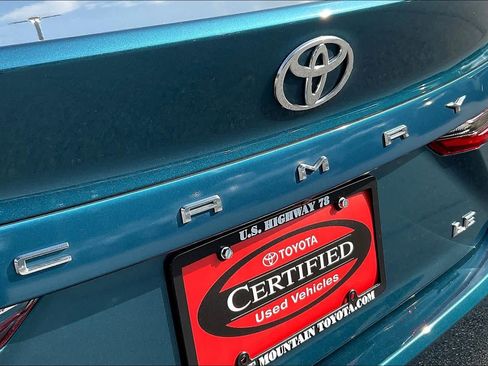 Used 2025 Toyota Camry LE FWD image 30
