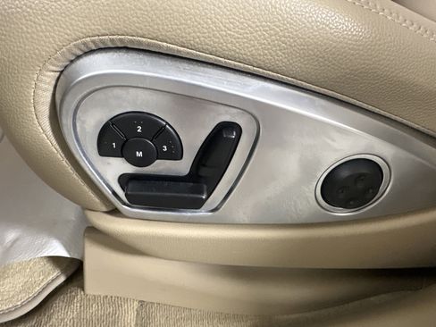 Used 2011 Mercedes-Benz R 350 4MATIC image 10