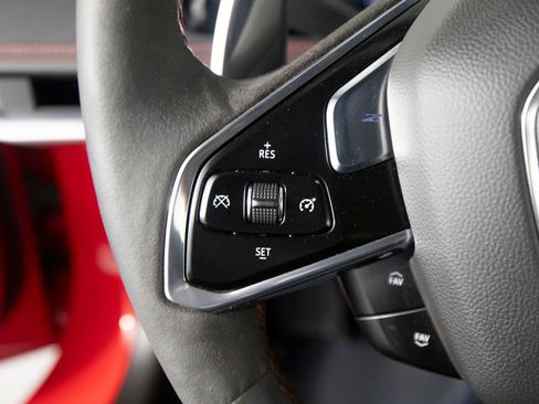 Used 2021 Chevrolet Corvette Stingray Preferred Cpe w/ Engine Appearance Package RWD image 18