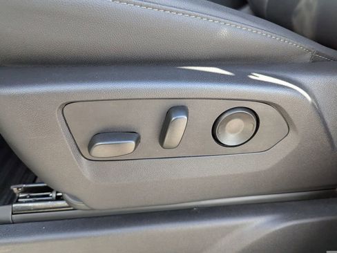 Certified 2026 Chevrolet Silverado 2500 LTZ w/ LTZ Convenience Package image 16