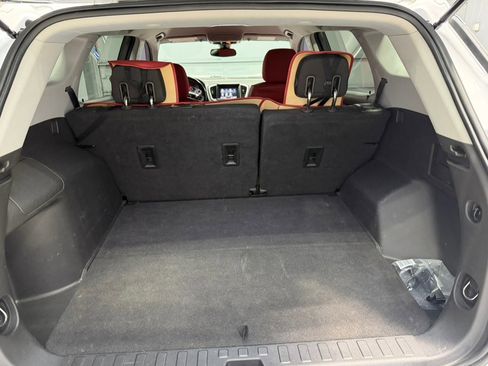 Used 2020 GMC Terrain SLE image 22