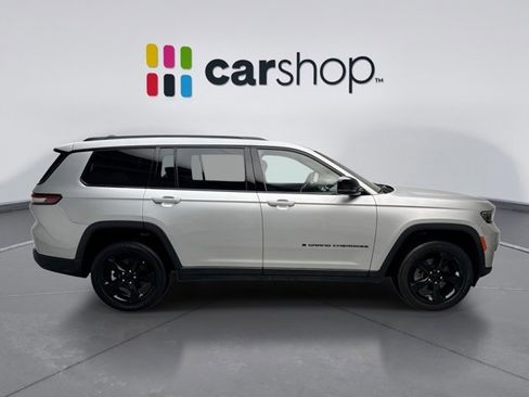 Used 2023 Jeep Grand Cherokee L Laredo image 6