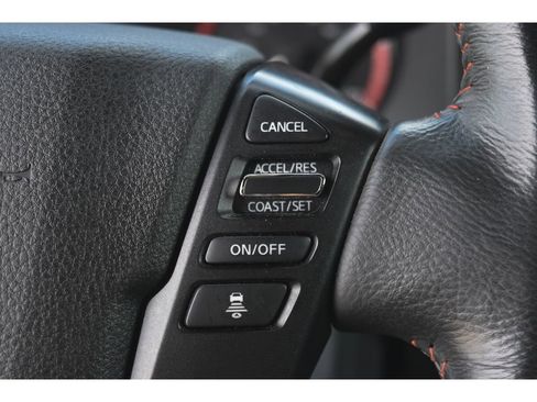 Used 2024 Nissan Titan PRO-4X image 15