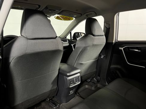 Certified 2025 Toyota RAV4 XLE FWD image 21