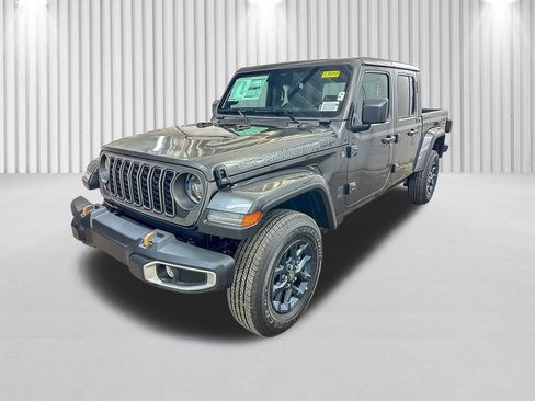 New 2026 Jeep Gladiator Overland AWD/4WD image 10