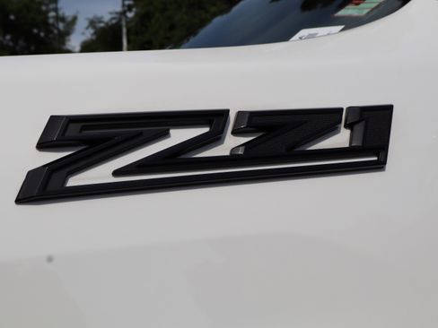 Used 2026 Chevrolet Silverado 2500 LTZ w/ LTZ Plus Package AWD/4WD image 15