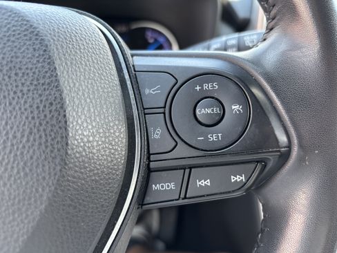 Used 2019 Toyota RAV4 XSE w/ Carpet Mat Package AWD/4WD image 20