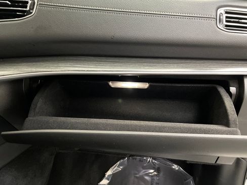 Used 2024 Jeep Wagoneer Series II w/ Flexible Seating Group RWD image 36