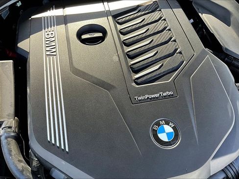 Used 2020 BMW 540i w/ M Sport Package image 31